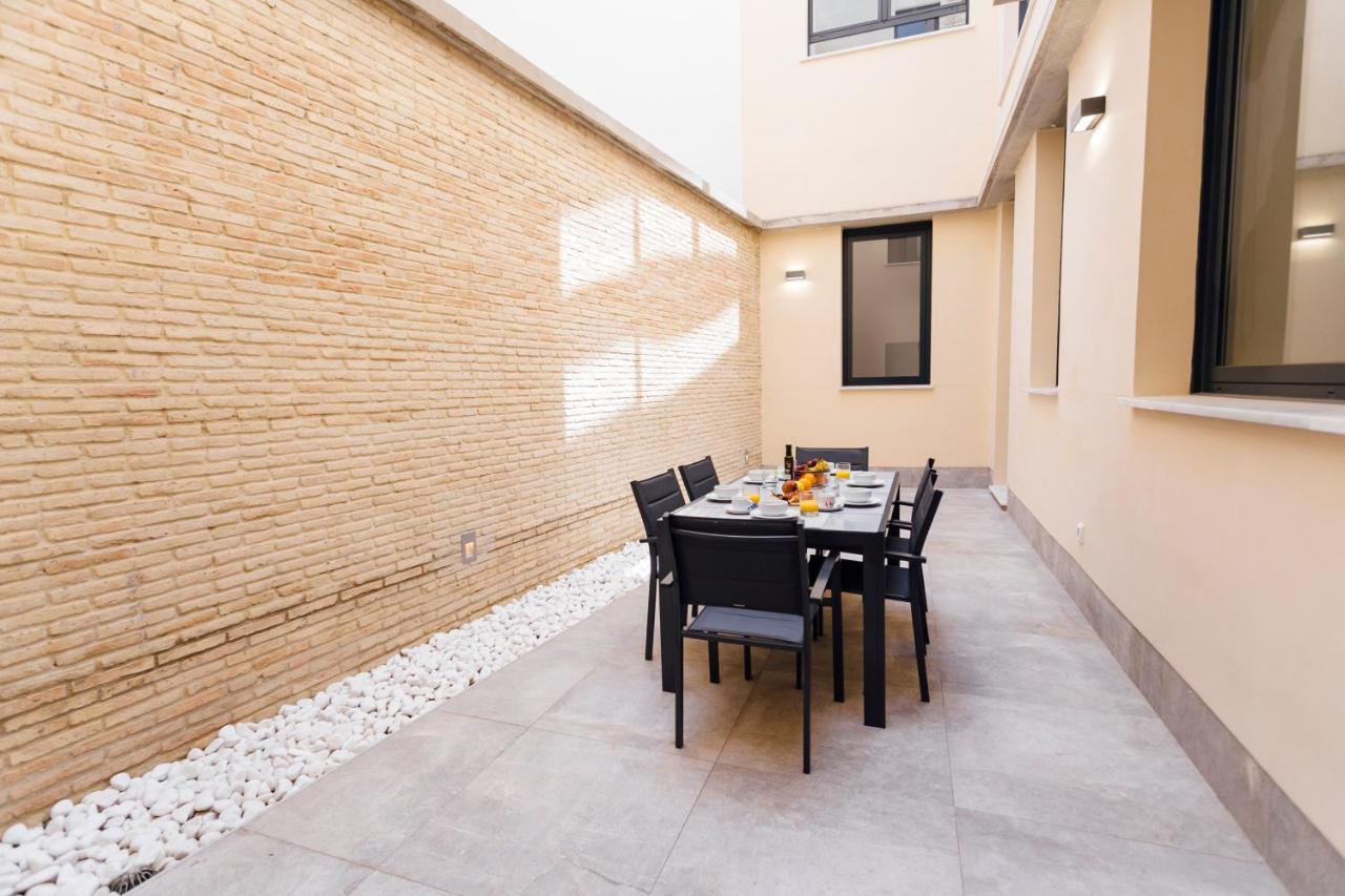 Galmen Apartments Seville Exterior photo